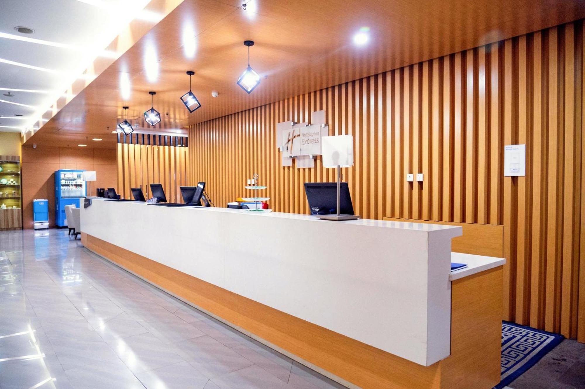 Holiday Inn Express Tangshan Downtown By Ihg Eksteriør bilde