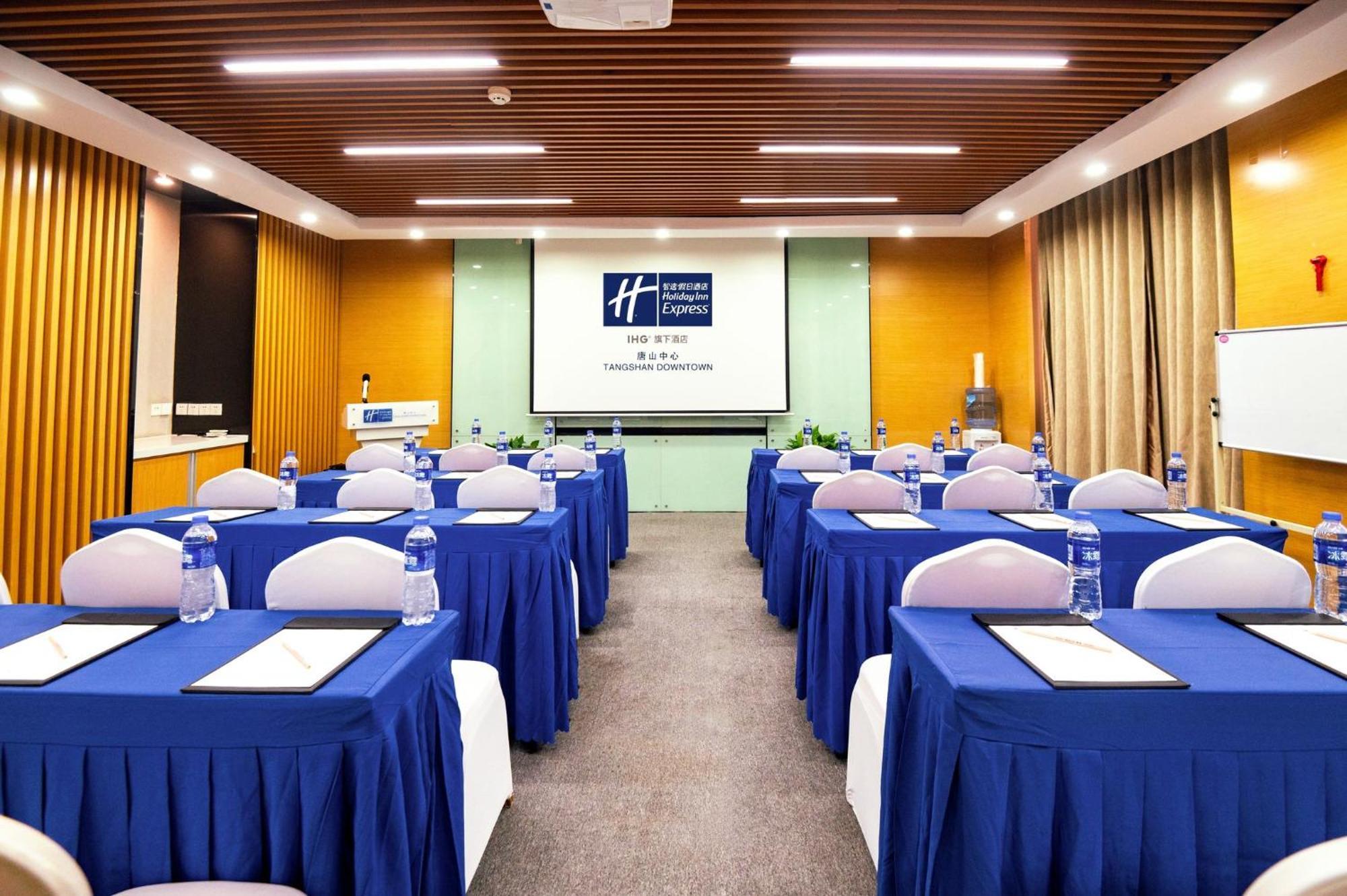 Holiday Inn Express Tangshan Downtown By Ihg Eksteriør bilde
